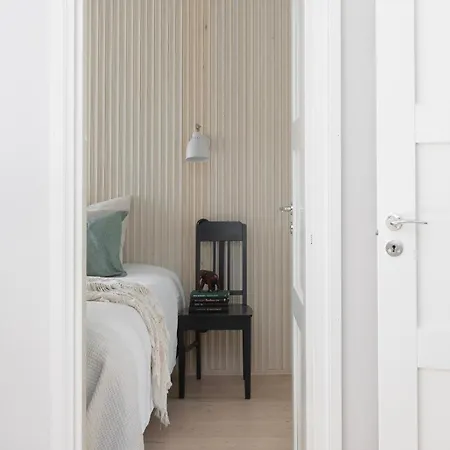 Apartment 1 Bedroom Close To Subway And Seaside Helsinki